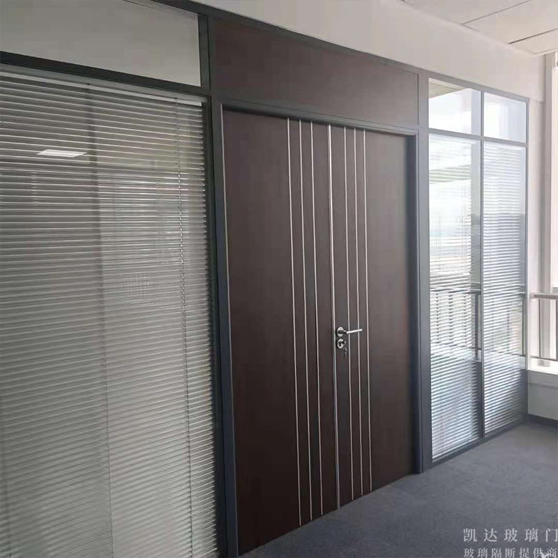 濟(jì)南玻璃隔斷為何受歡迎？