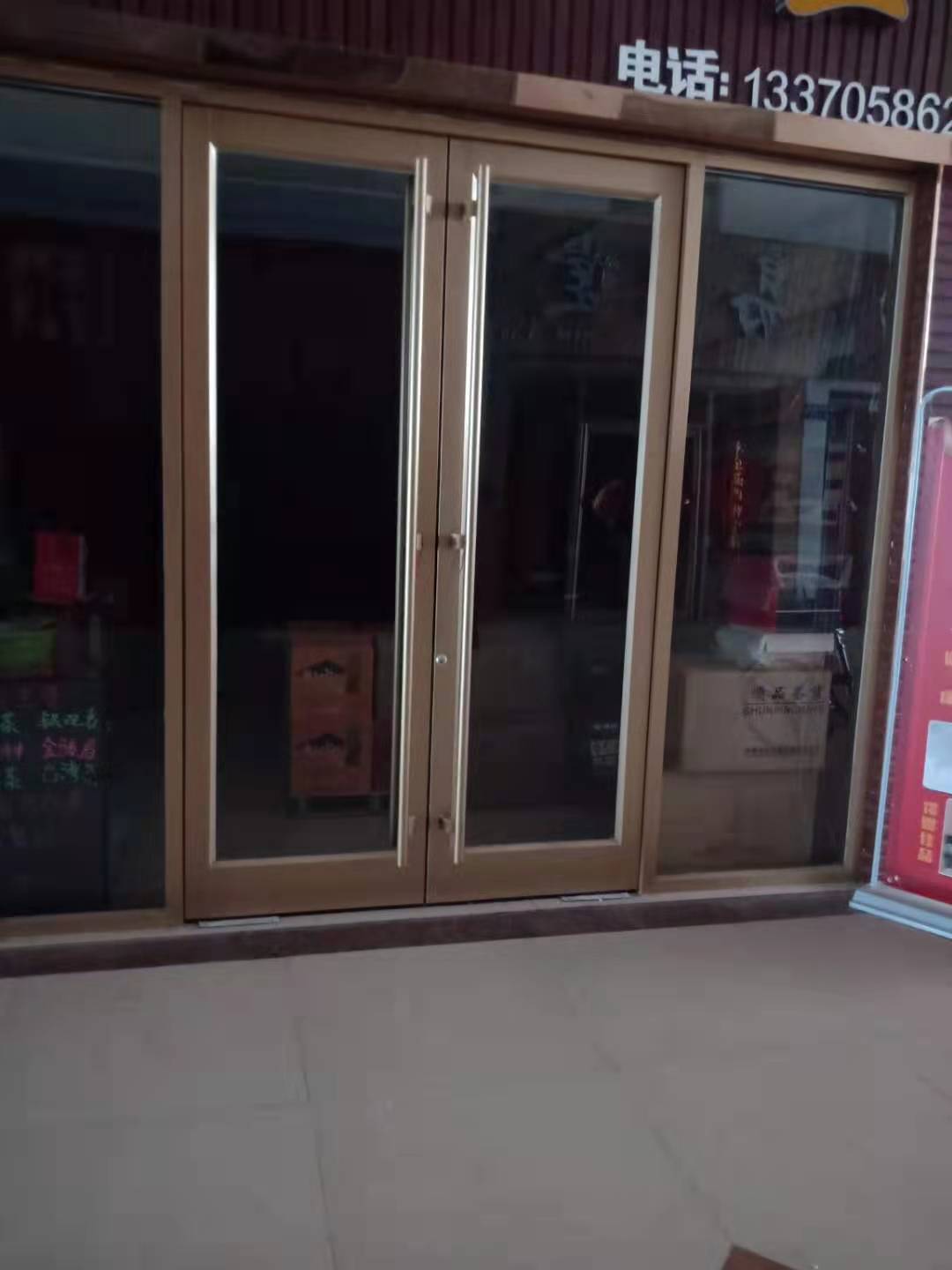 肯德基門(mén)在制作安裝的工藝怎樣？